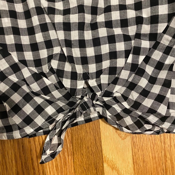 NWT Jcrew tie front short sleeve blouse - Picture 2 of 3